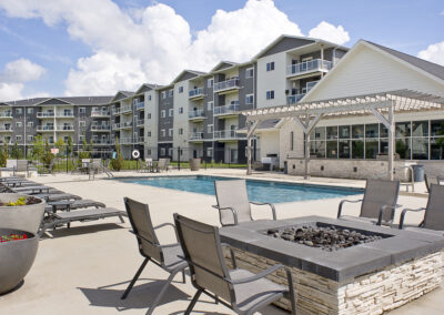 Graystone Apartments outdoor pool - multi-family housing, Sioux Falls South Dakota