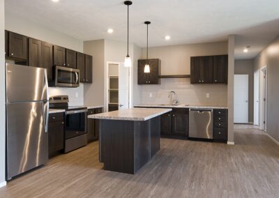 Retreat on 22nd apartment kitchen interior - multi-family housing, Sioux Falls South Dakota